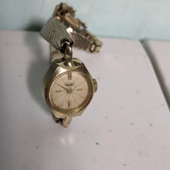 Benrus RARE Vintage 60s 14K Gold 20 Micron Plating Women's Watch - Working Watches
